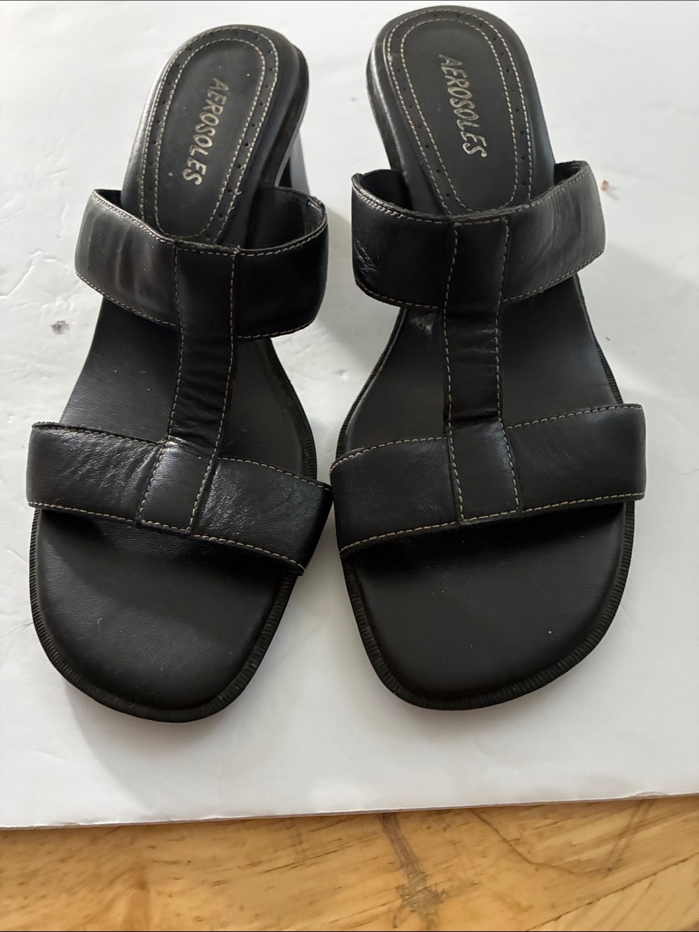 AEROSOLES Black Leather Slip-On Heel Women’s Sandals  Heel2”  7 1/2